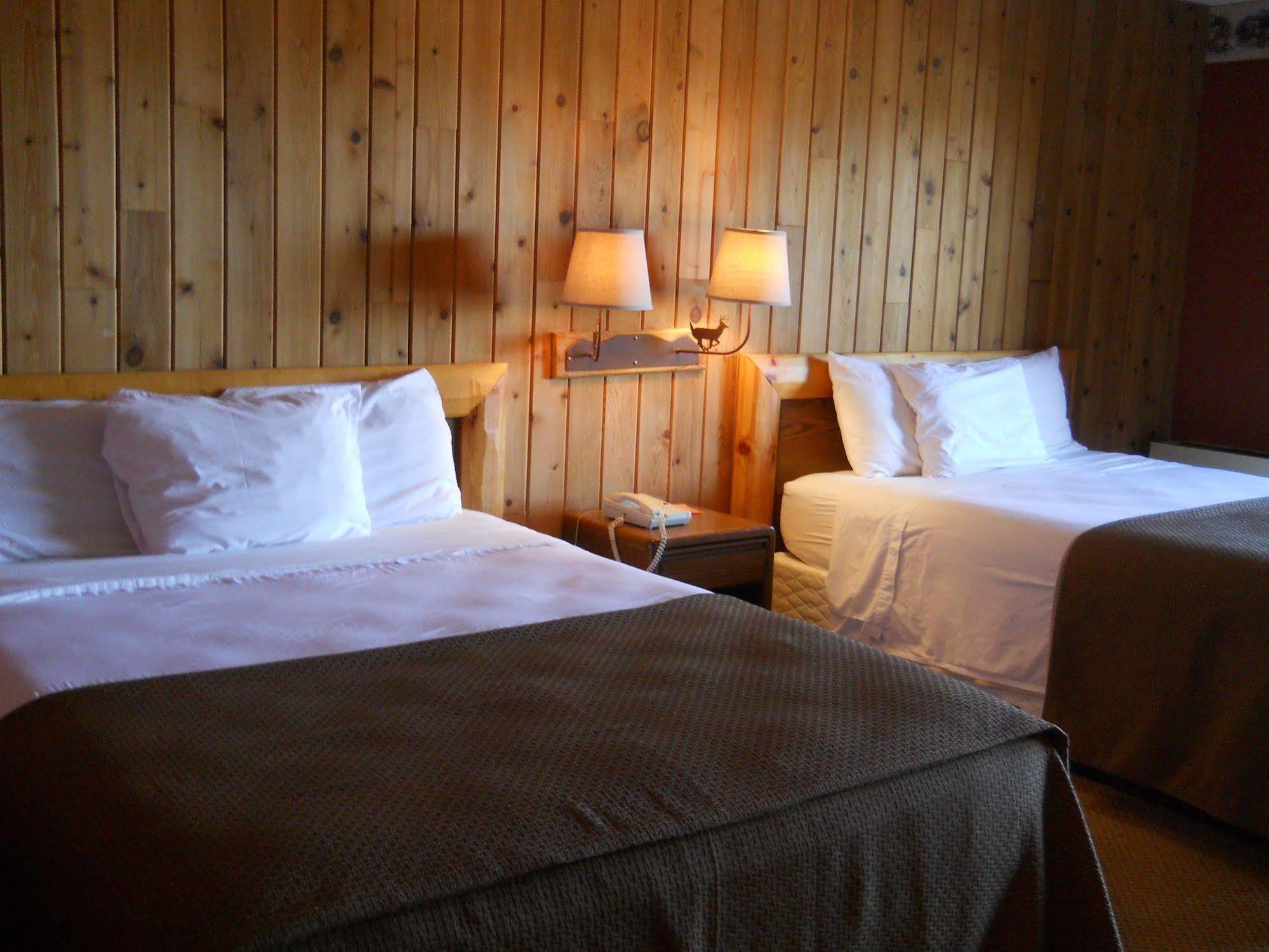 Namekagon Lakewoods Resort & Golf מראה חיצוני תמונה